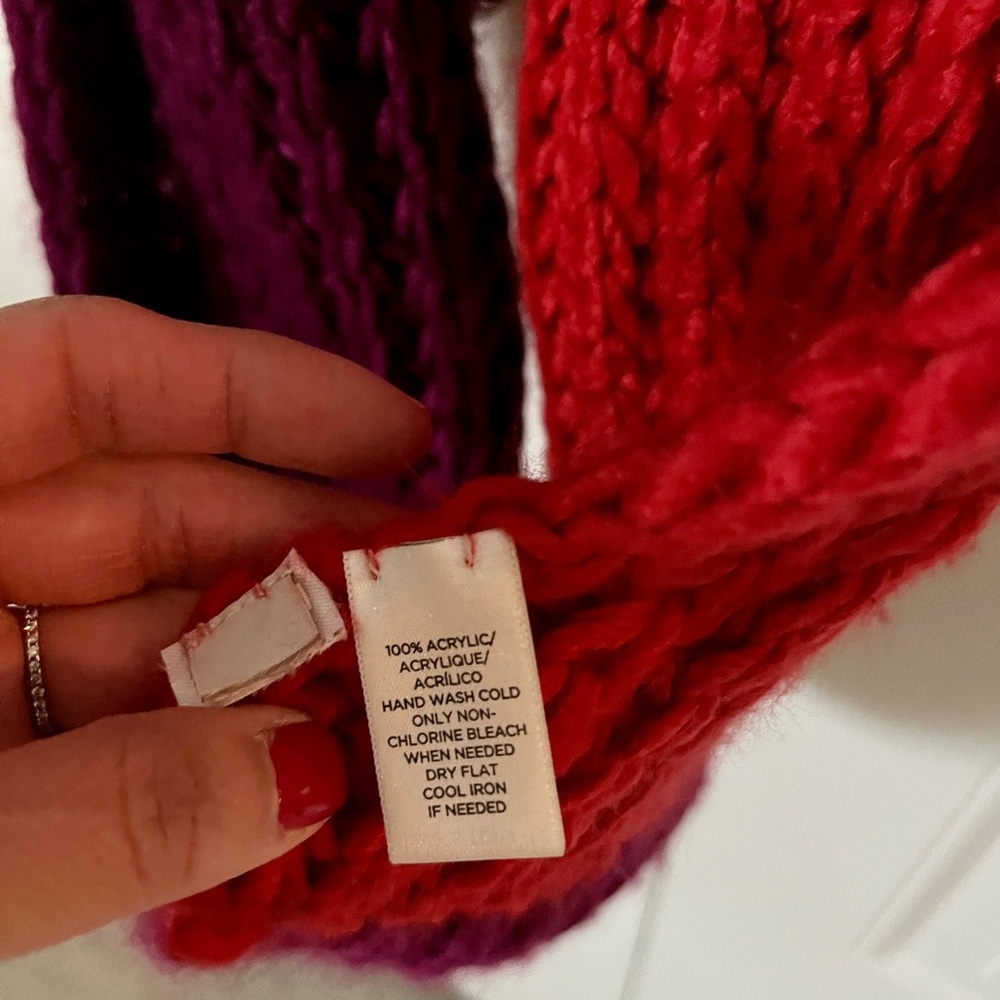 LOFT Infinity Scarf - Picture 2 of 3